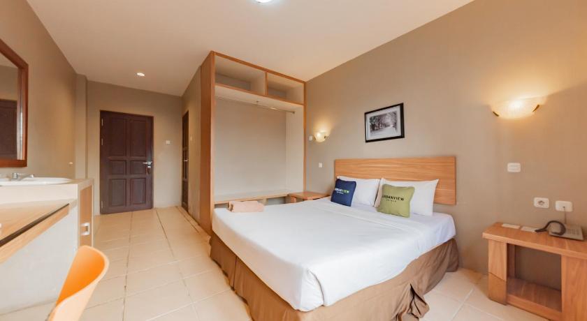 RedDoorz Plus at Hotel Ulin Samarinda