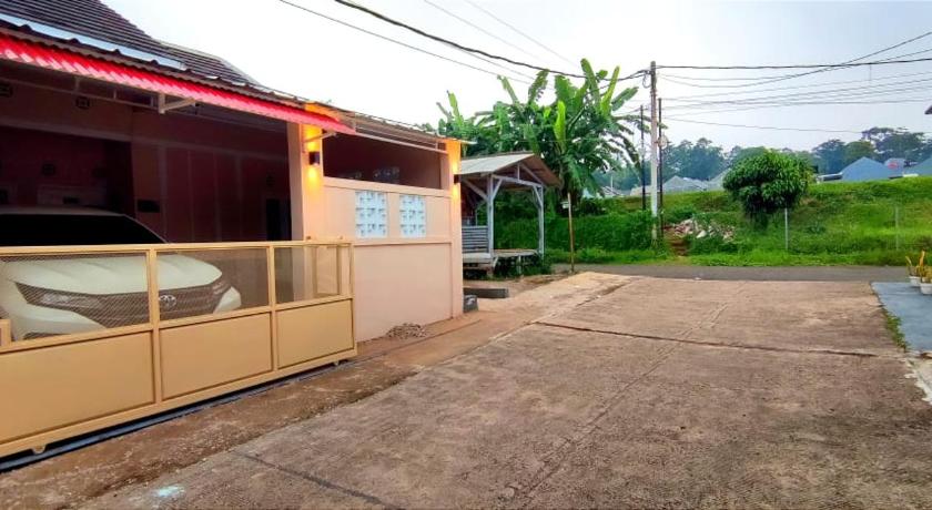 Naya Homestay Kuningan