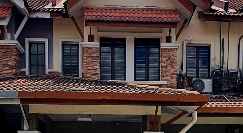 SZ Homestay at Bandar Nusaputra - near Cyberjaya, Putra Perdana, Pulau Meranti and Putrajaya