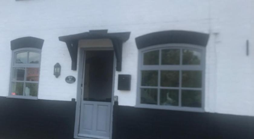 Quay Cottage River view