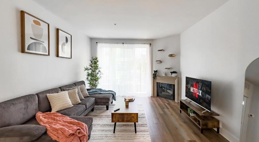 Stylish 1bd in Marina Del Rey with Free Parking