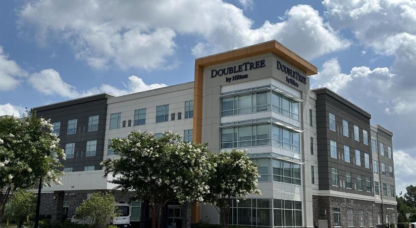 DoubleTree by Hilton Greenville Woodruff Road