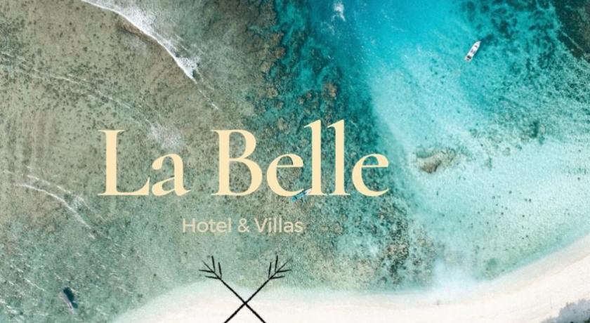 La Belle Hollow Trees