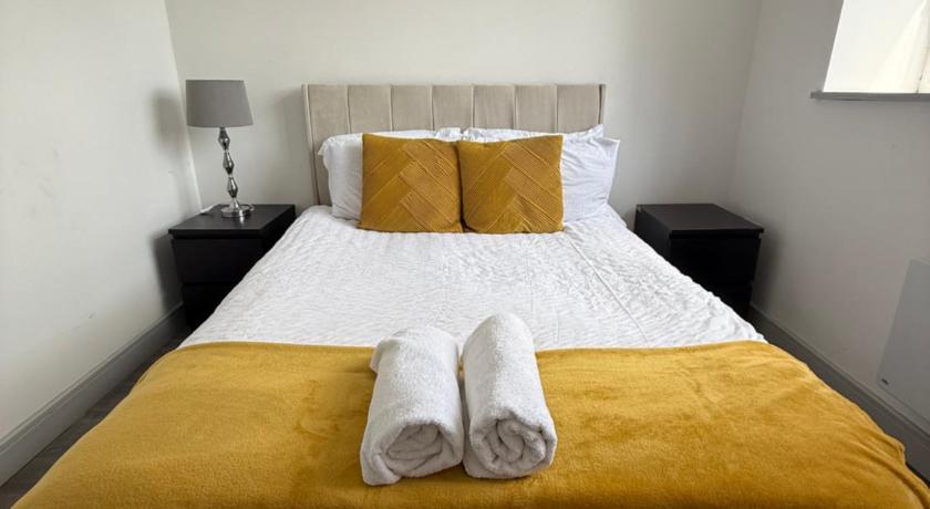 Blissful Snug Haven in Desborough