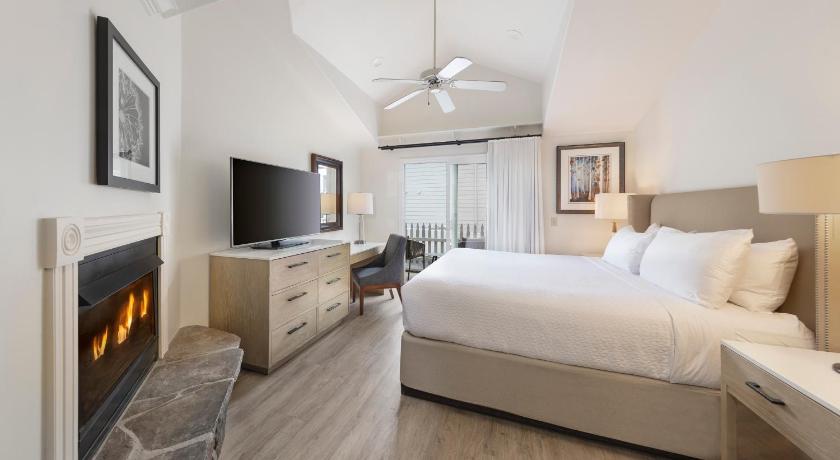 Pelican Inn & Suites
