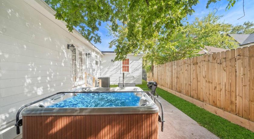 Getaway Nr Tsu, Midtown, Dt Hot Tub Game Room