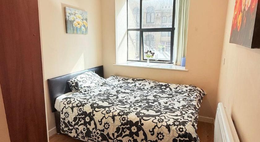 Double Bed Apartment Bradford City Center