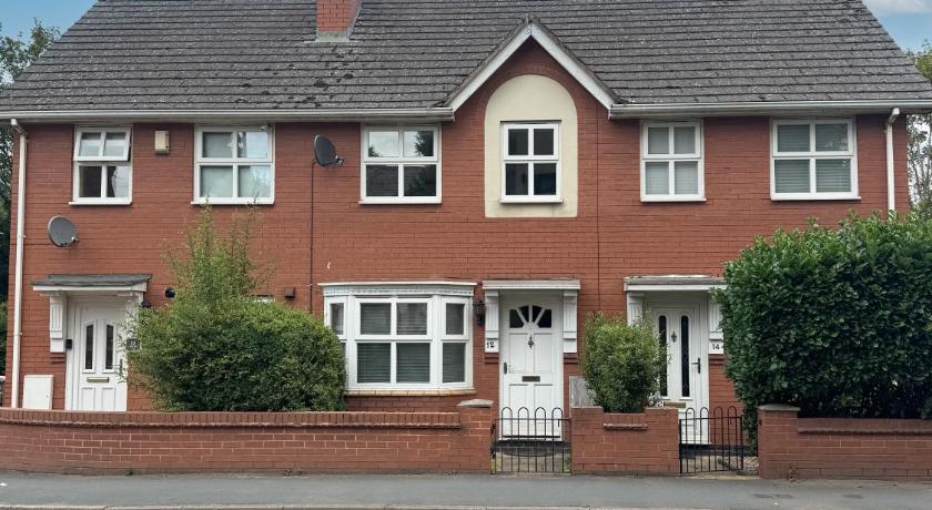 House number 12 sleeps up to 4 with Smart TVs in every room