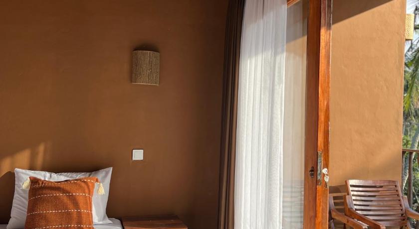 Fullmoon homestay