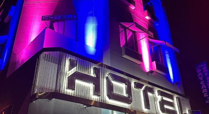 Marina Hotel Brooklyn-Broadway