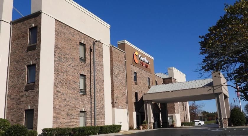 Comfort Suites