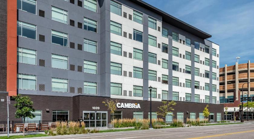Cambria Hotel Minneapolis Downtown