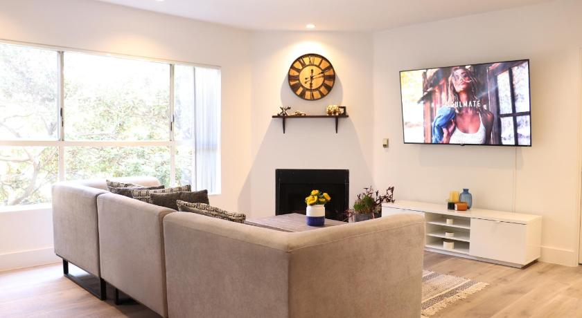 Heart Of West hollywood 2 Bedroom 2 Bath