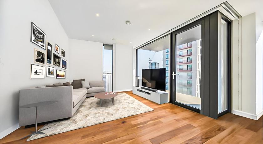 The Place- Greenwich 2-Bed flat