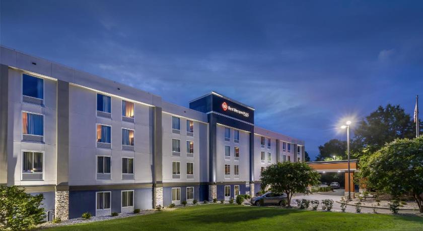 Best Western Plus Lexington Inn