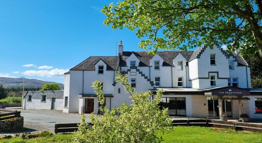 Broadford Hotel