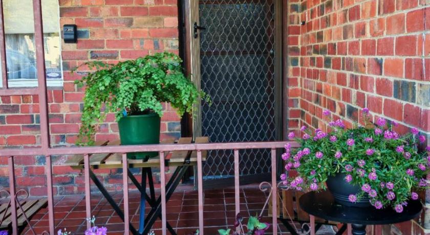 Free Parking 5min Walk to Asian Supermarket Family Room Deakin Uni Quiet Camberwell