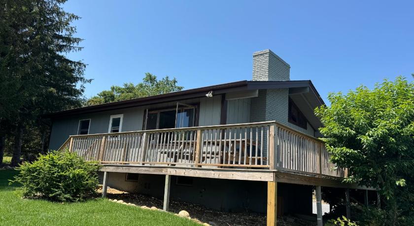 Harbor View - Newly Renovated