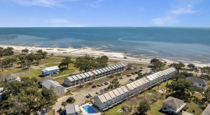 Steps from the Sand and Town Green - 2BR Coastal Retreat