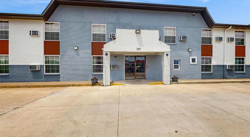 Red Lion Inn & Suites Olathe Kansas City