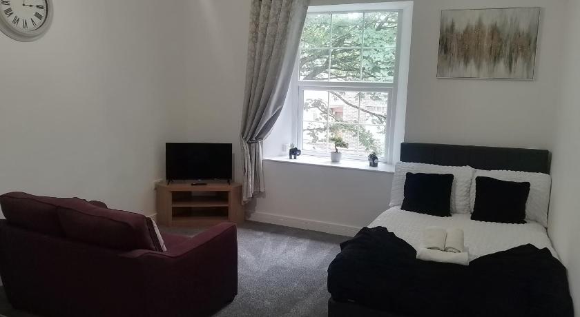 studio apartment flat 7