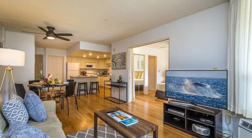Signature Residences at Maui Banyan