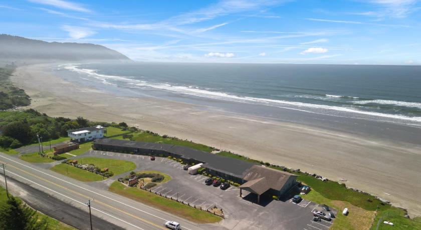 Crescent Beach Motel