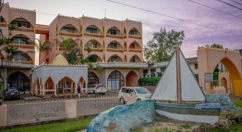 Kivukoni Reef Suites