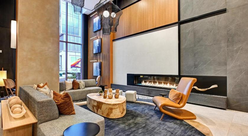 Global Luxury Suites at Town Center