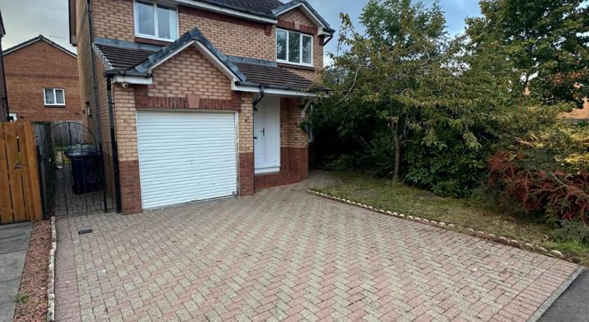 Tartan Nest- Entire house- Sleeps 8 guests