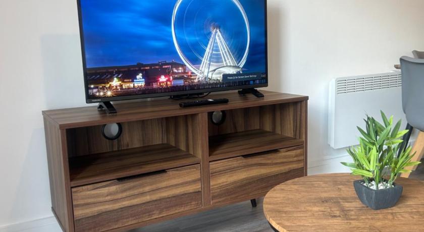 Cozy, Stylish Modern 2 Bedroom Entire Flat