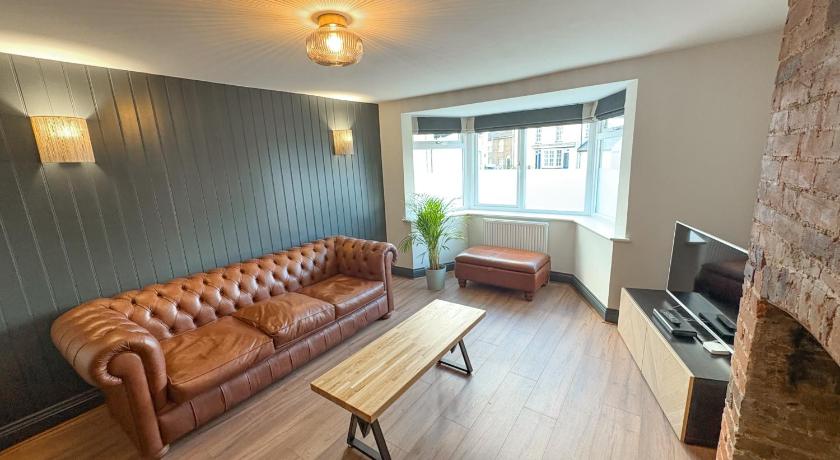 4 Bed Home In Central Maldon