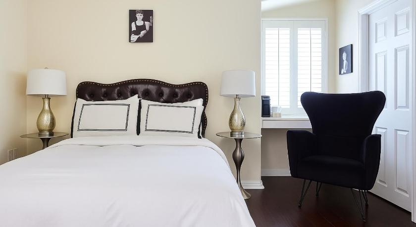 Hollywood Hills 2BR - Skyline Terrace