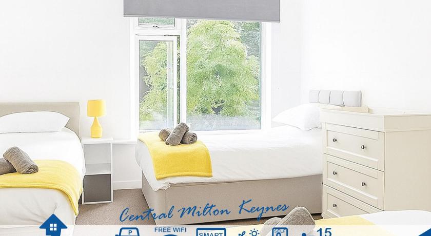 Group & Family Stay ! Central MK