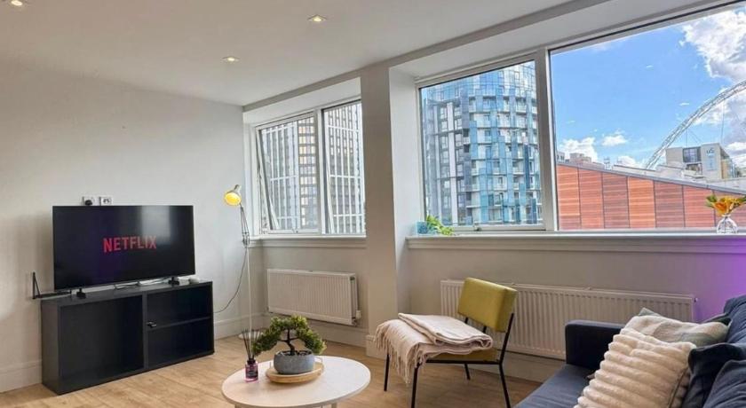 Modern 3 Bed Wembley Stadium View Apartment