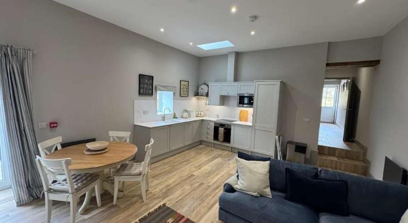 Number 7 - The Old Dairy Clevedon