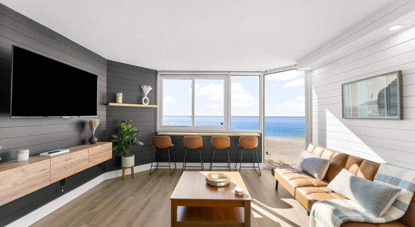 Beach Front Ocean View Condo - Top Of The Gulf 523