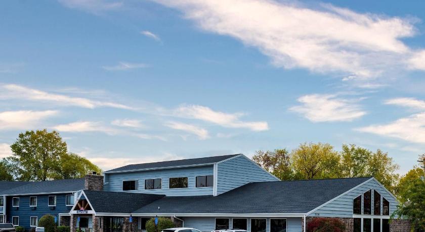 AmericInn by Wyndham Menominee