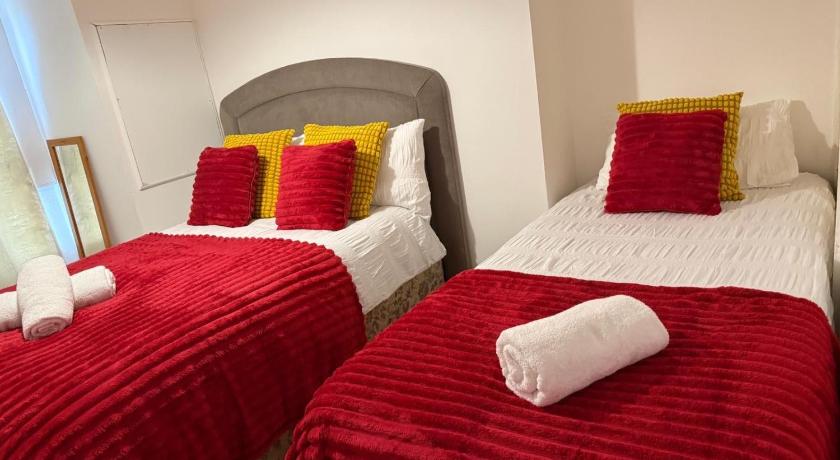 5 Brunswick St - Bedroom 02 downstairs