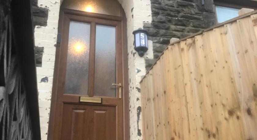 54 - Room 3 - City views