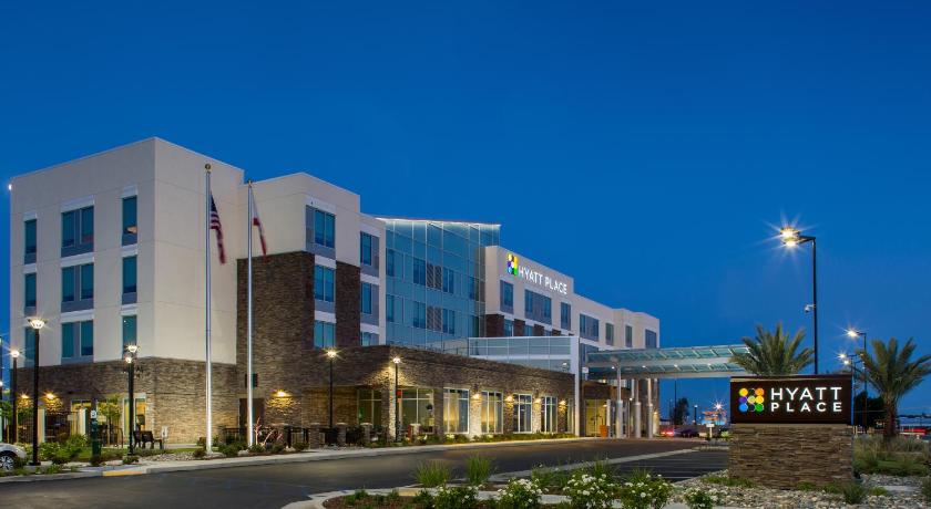 Hyatt Place Delano