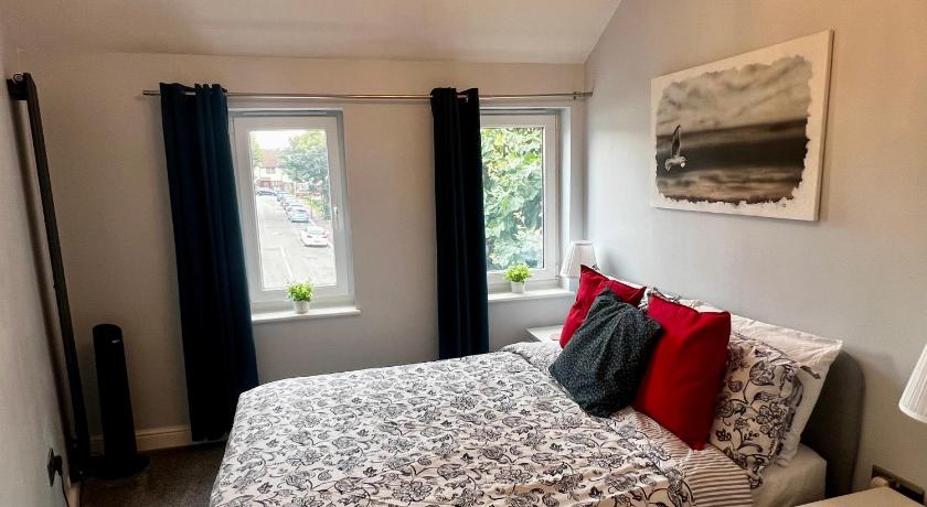 Luxury Retreat Beach House - Sleeps 6