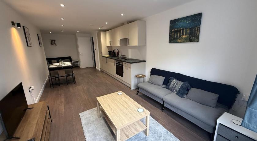 Cosy Chic - On The High Street