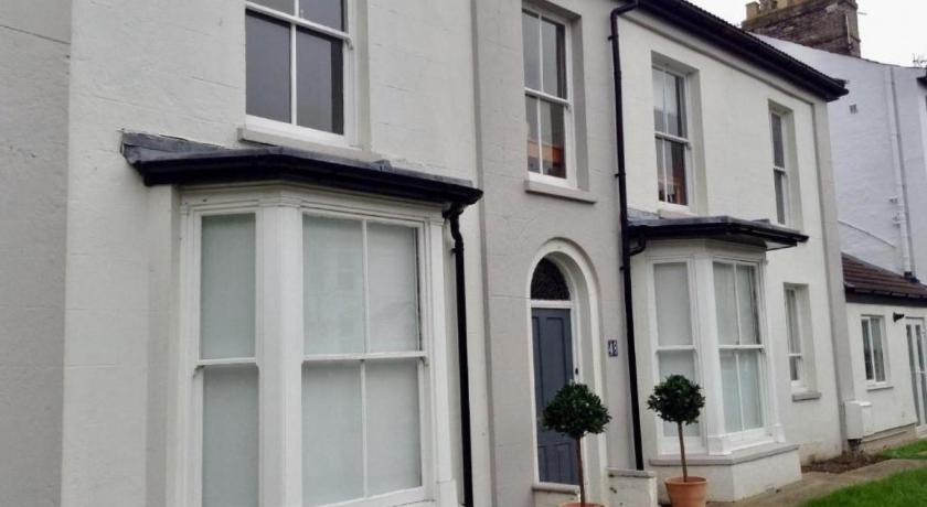 Golden Triangle Rooms