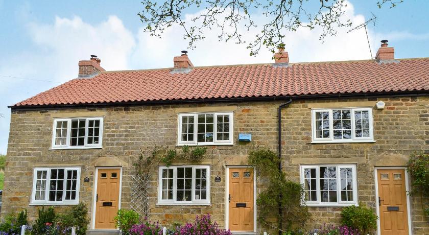 Keldholme Cottages 2 - Uk11488