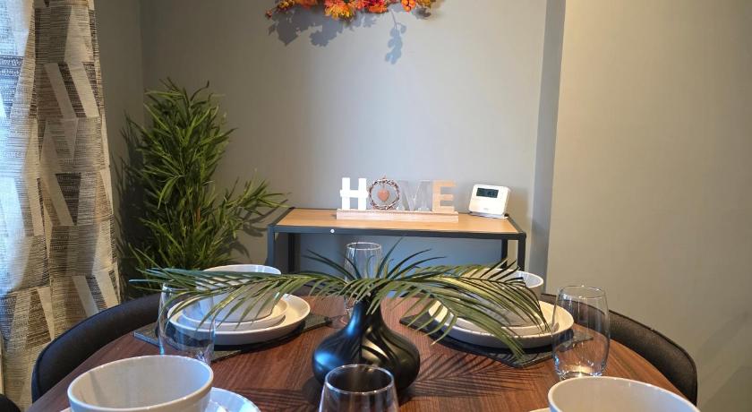 3 Bedroom FM Homes & Apartments Wishaw Motherwell