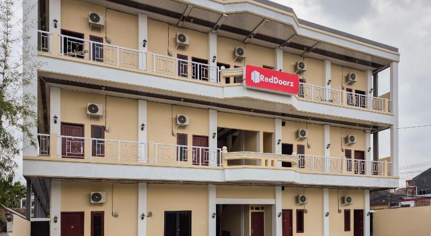 RedDoorz @ Risma Hostel ITERA Lampung