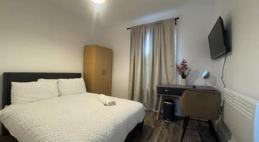 Studio Luxe on Chudleigh A