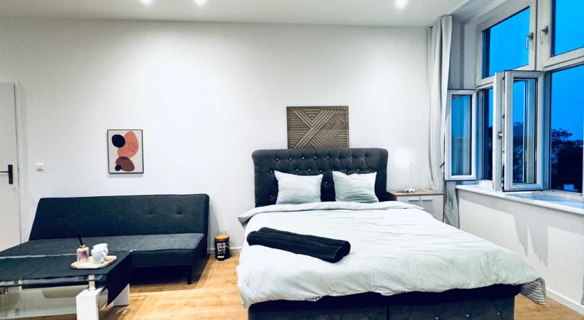 Lovely 4BR shared Apartment Near Kaufpark Alterlaa