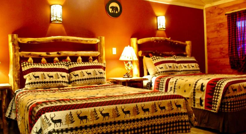 The Sundowner on Lake George